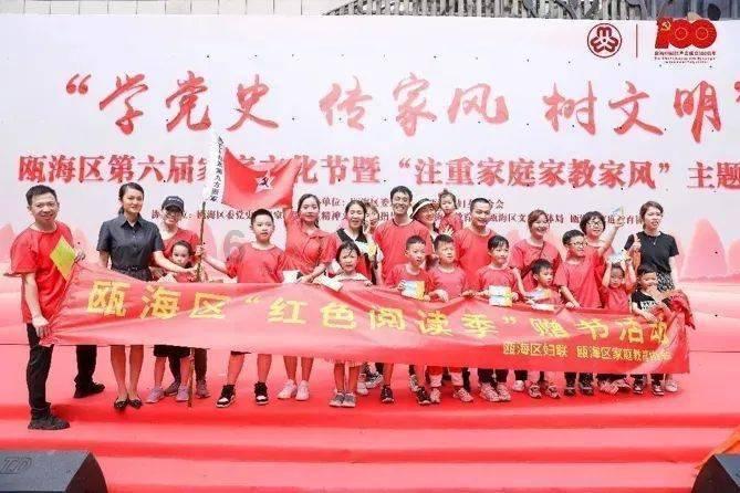 出去旅行男朋友希望坐凌晨两点半的火车，我不愿意所以决定不去旅行，请问我做错了吗？